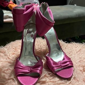 Guess womans high heels